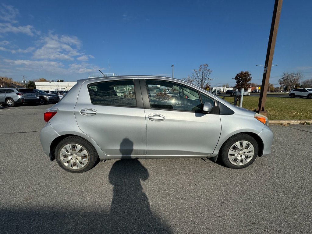 2012  Yaris in Brossard, Quebec - 3 - w1024h768px