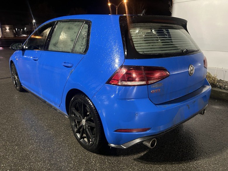 2019 Volkswagen Golf GTI in Brossard, Quebec - 4 - w1024h768px