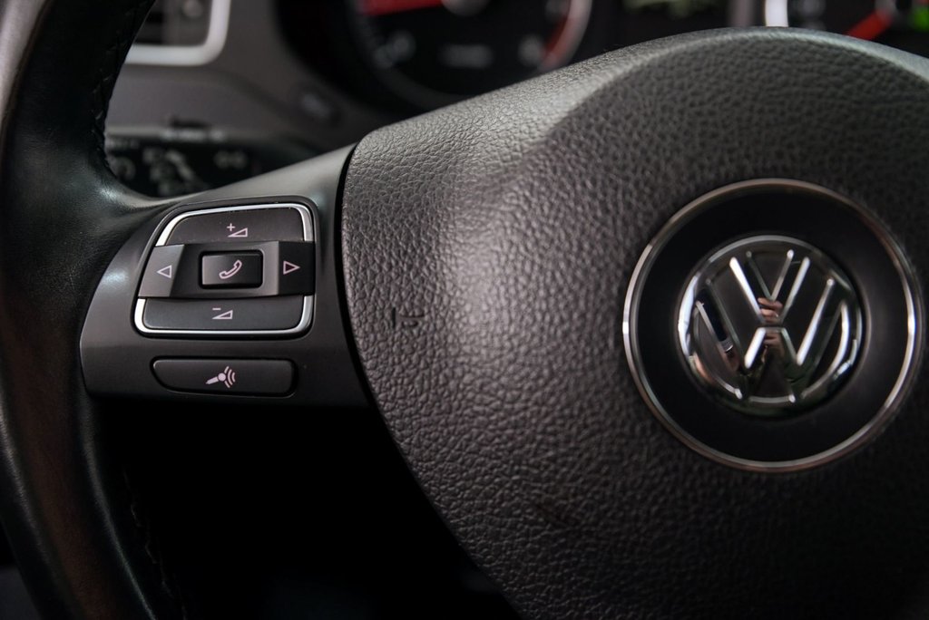 2014 Volkswagen Jetta Sedan Comfortline in Brossard, Quebec - 15 - w1024h768px