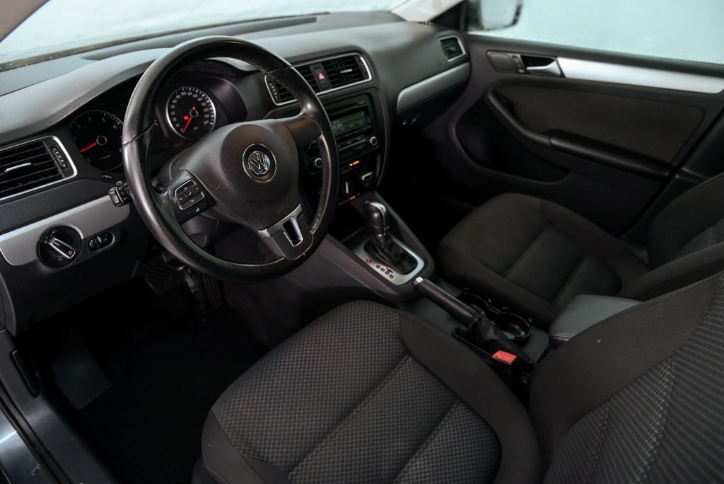 2014 Volkswagen Jetta Sedan Comfortline in Brossard, Quebec - 12 - w1024h768px