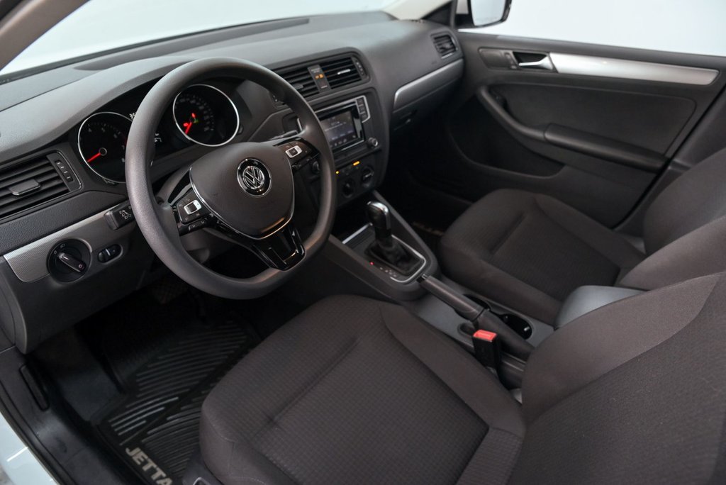 2016 Volkswagen Jetta Sedan in Brossard, Quebec - 12 - w1024h768px