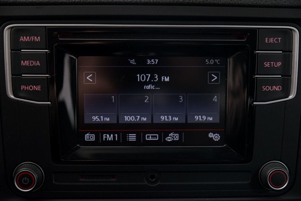 2016 Volkswagen Jetta Sedan in Brossard, Quebec - 17 - w1024h768px