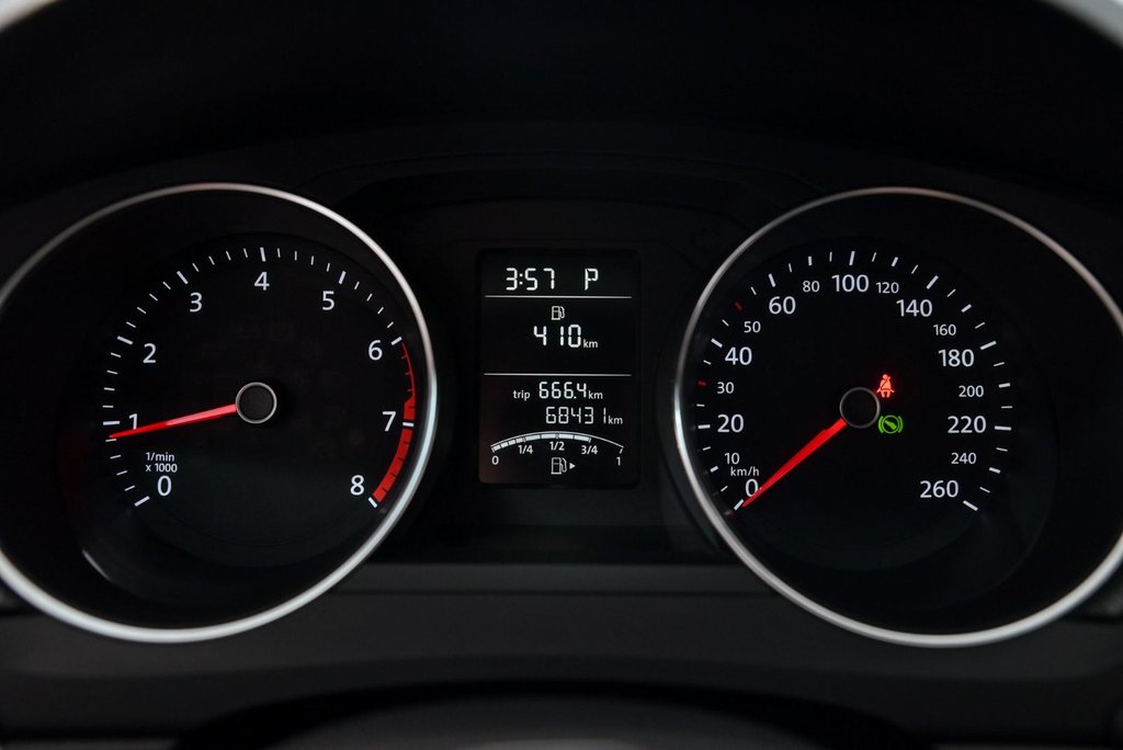 2016 Volkswagen Jetta Sedan in Brossard, Quebec - 13 - w1024h768px