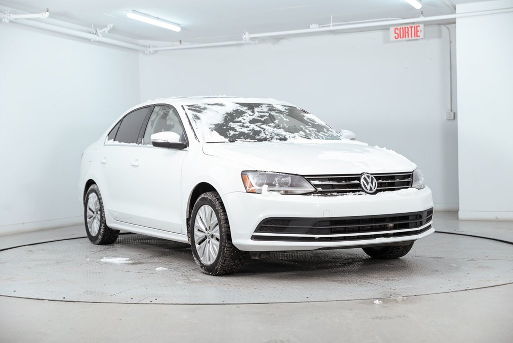 Volkswagen Jetta Sedan Wolfsburg Edition 2017 à Brossard, Québec - 1 - w1024h768px