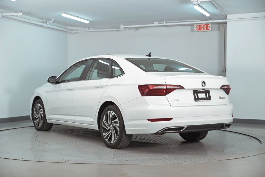 2020 Volkswagen Jetta Execline in Brossard, Quebec - 3 - w1024h768px