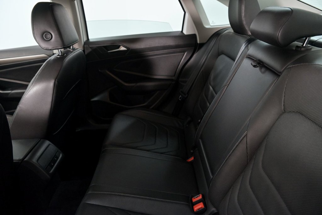 2020 Volkswagen Jetta Execline in Brossard, Quebec - 24 - w1024h768px