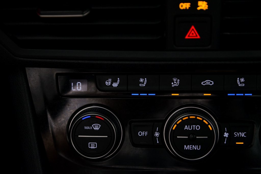 2020 Volkswagen Jetta Execline in Brossard, Quebec - 21 - w1024h768px