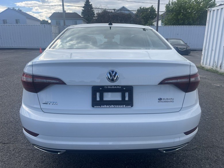 2020 Volkswagen Jetta Execline in Brossard, Quebec - 5 - w1024h768px