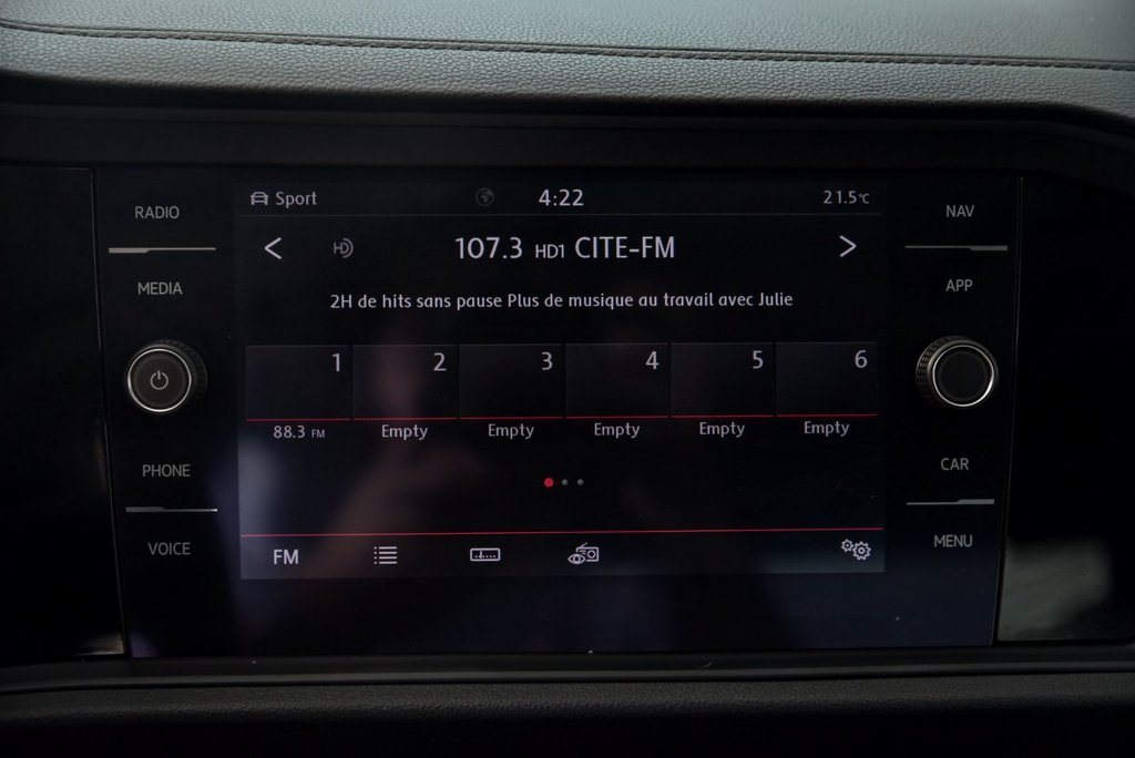 2020 Volkswagen Jetta Execline in Brossard, Quebec - 17 - w1024h768px
