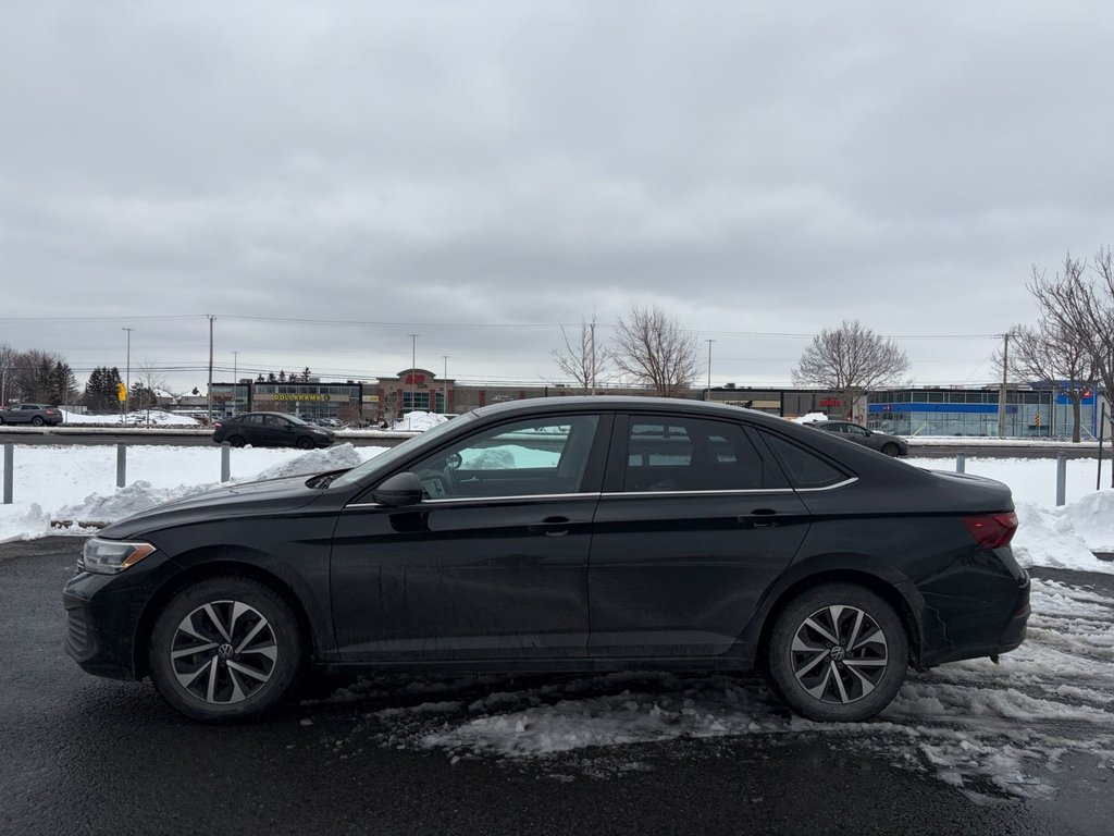 Volkswagen Jetta Trendline 2022 à Brossard, Québec - 4 - w1024h768px