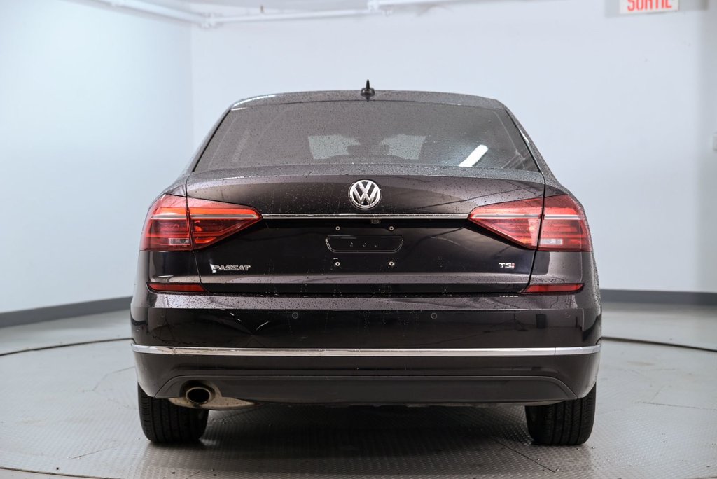 Volkswagen Passat Comfortline 2017 à Brossard, Québec - 2 - w1024h768px