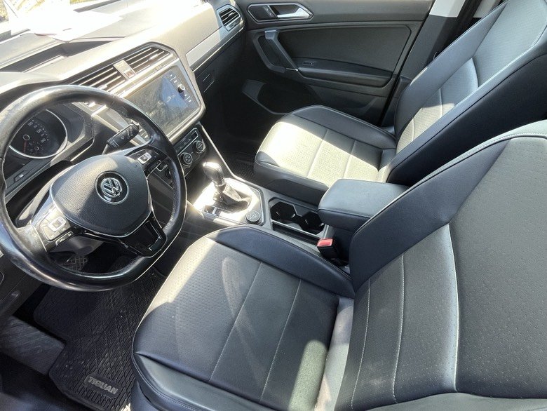 2018 Volkswagen Tiguan Comfortline in Brossard, Quebec - 9 - w1024h768px