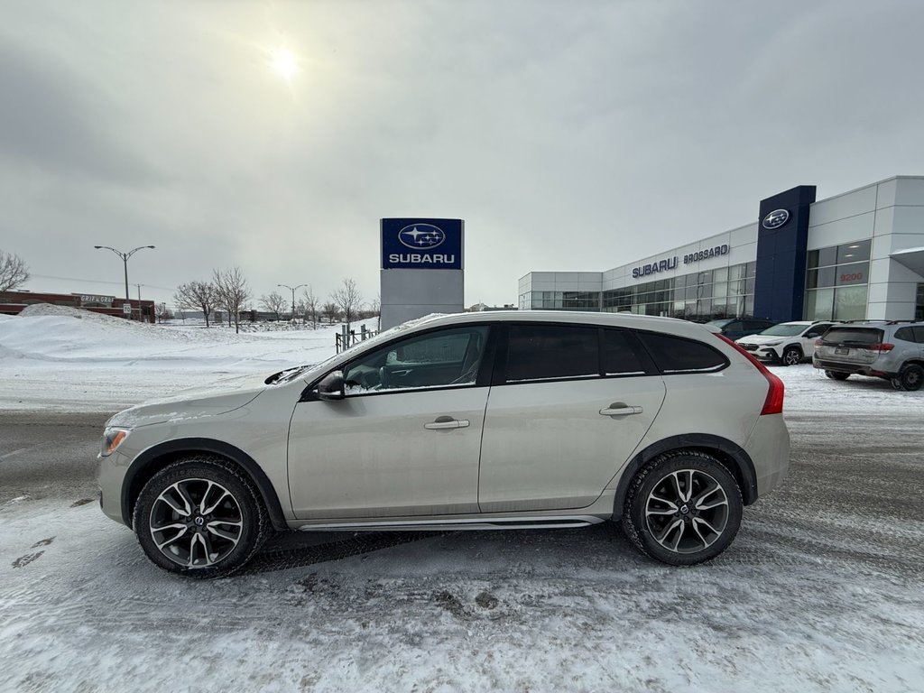 2018 Volvo V60 Cross Country T5 Premier in Brossard, Quebec - 4 - w1024h768px