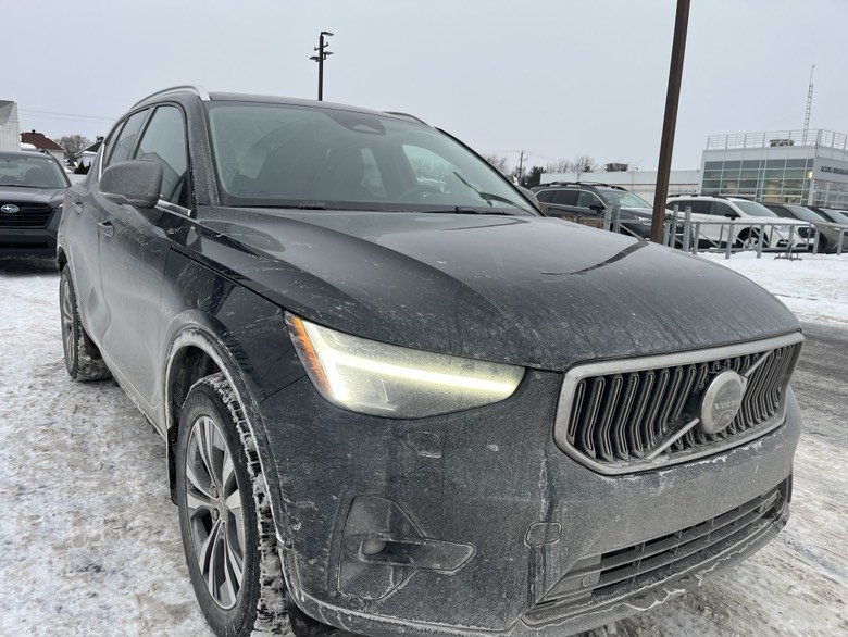 2024 Volvo XC40 Plus Bright Theme in Brossard, Quebec - 3 - w1024h768px