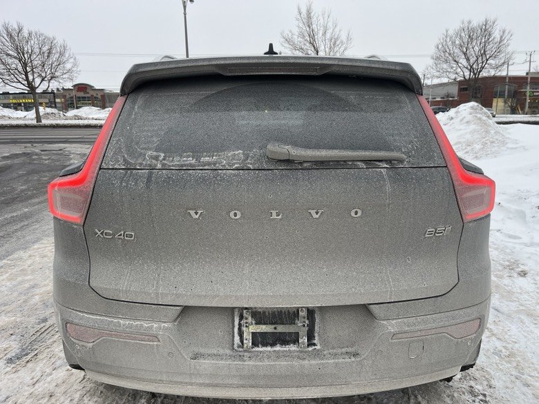 2024 Volvo XC40 Plus Bright Theme in Brossard, Quebec - 7 - w1024h768px