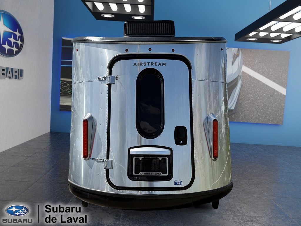 Airstream Basecamp 20 pi 2 po 2023 à Laval, Québec - 4 - w1024h768px