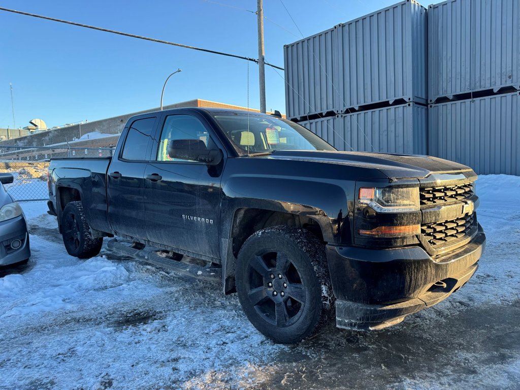 2017 Chevrolet Silverado 1500 Work Truck in Laval, Quebec - 5 - w1024h768px
