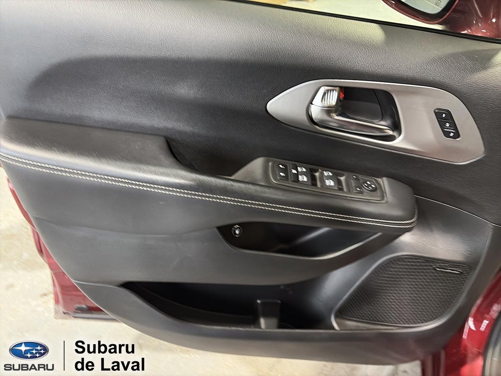 Chrysler Pacifica Hybrid Limited 2022 à Terrebonne, Québec - 11 - w1024h768px