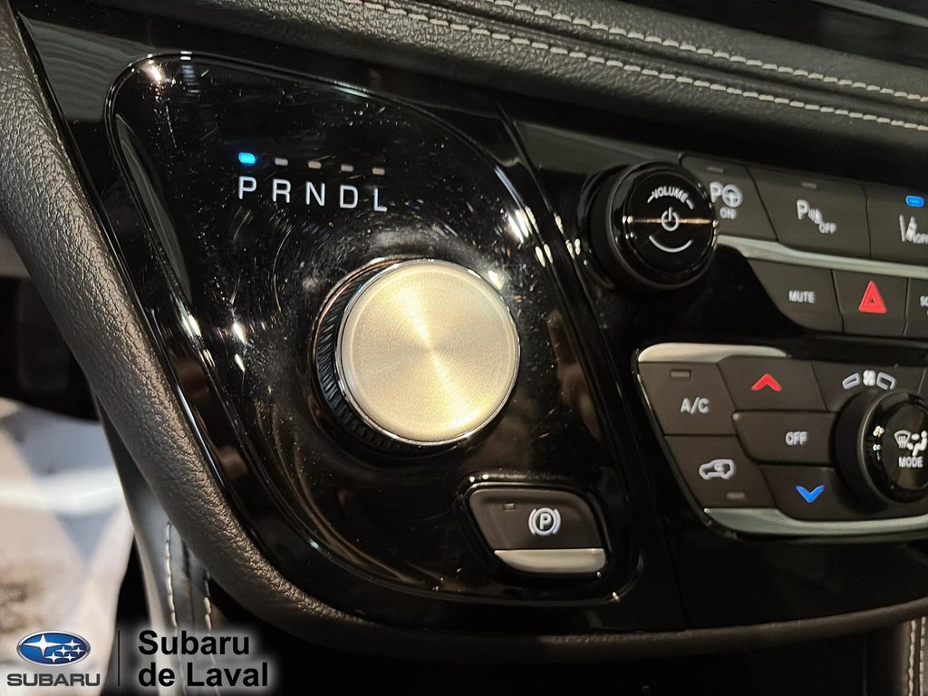 Chrysler Pacifica Hybrid Limited 2022 à Terrebonne, Québec - 19 - w1024h768px