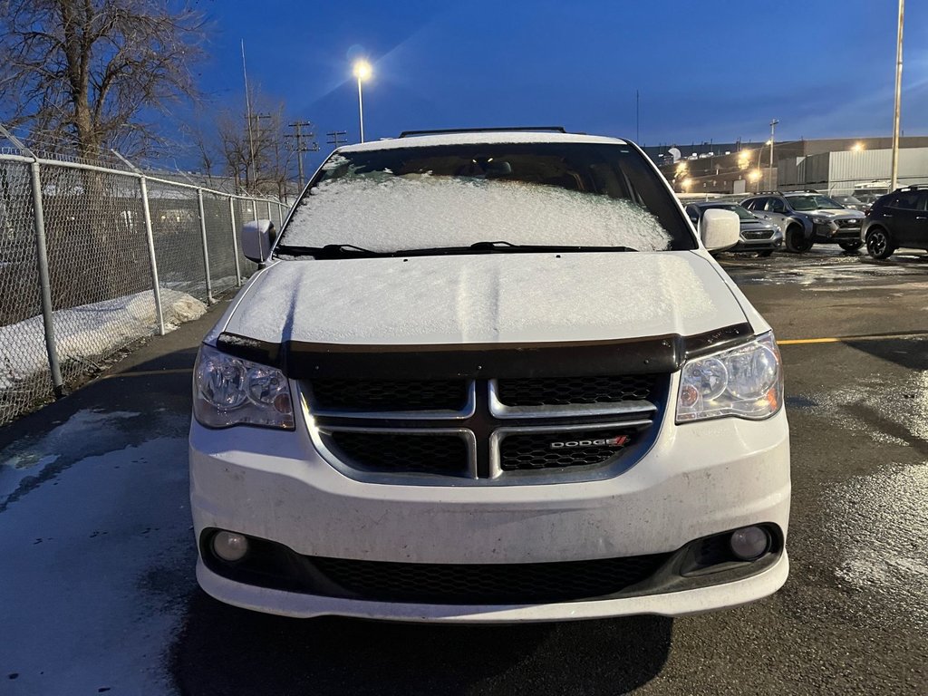 2017 Dodge Grand Caravan SXT Premium Plus in Laval, Quebec - 3 - w1024h768px