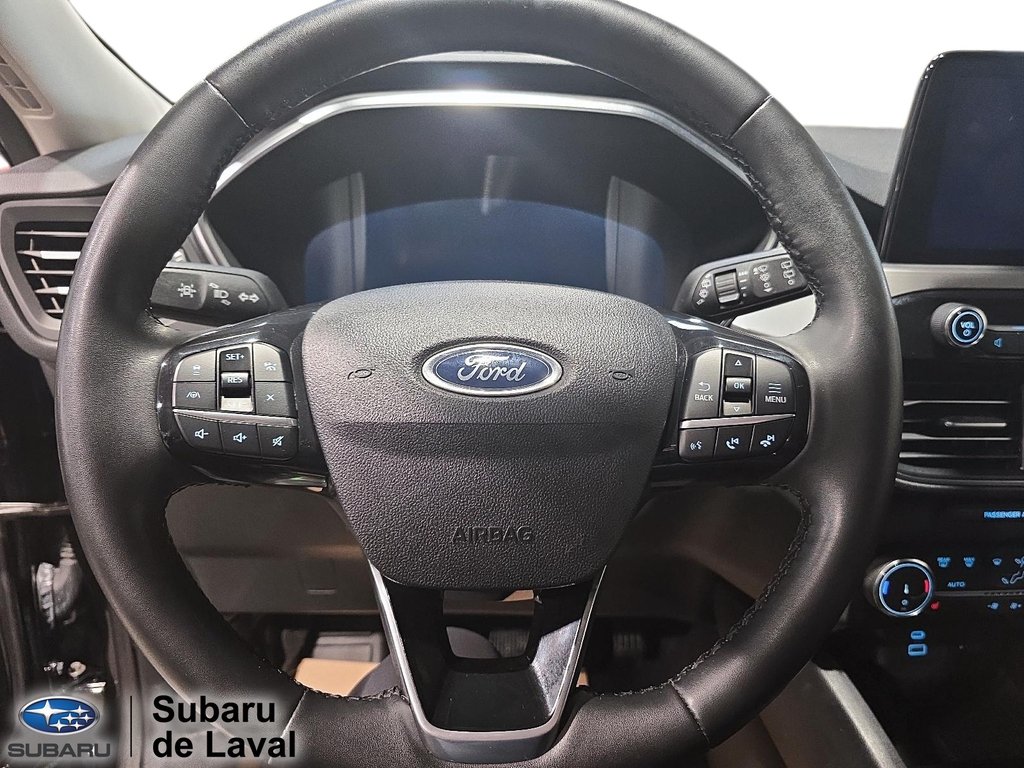 2022 Ford Escape Titanium in Laval, Quebec - 21 - w1024h768px