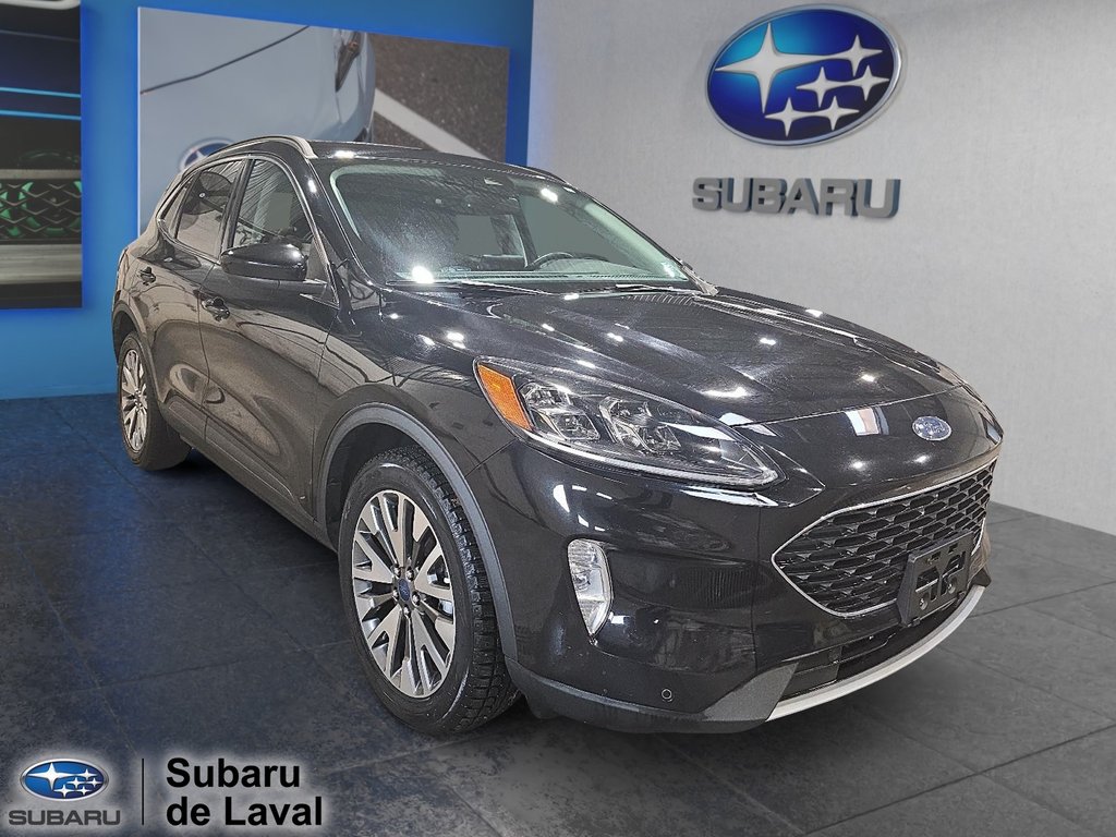 2022 Ford Escape Titanium in Laval, Quebec - 3 - w1024h768px