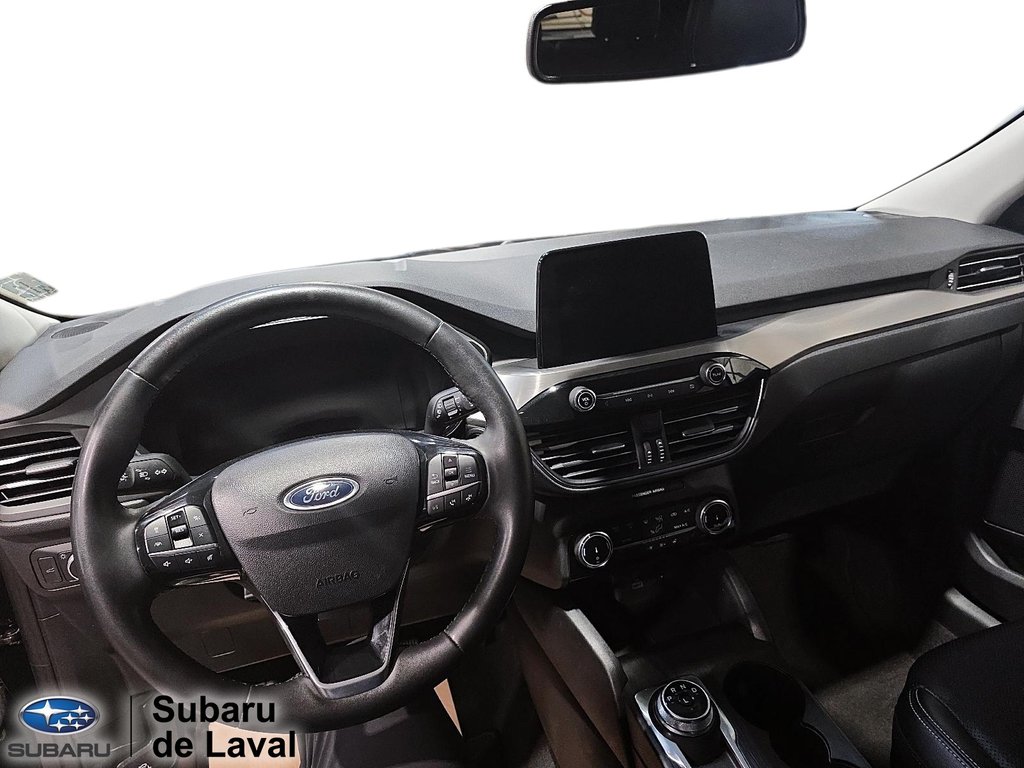 2022 Ford Escape Titanium in Laval, Quebec - 24 - w1024h768px