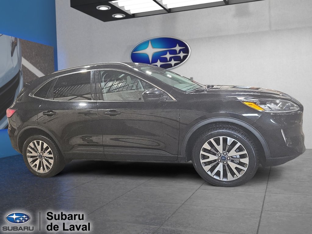 2022 Ford Escape Titanium in Laval, Quebec - 4 - w1024h768px
