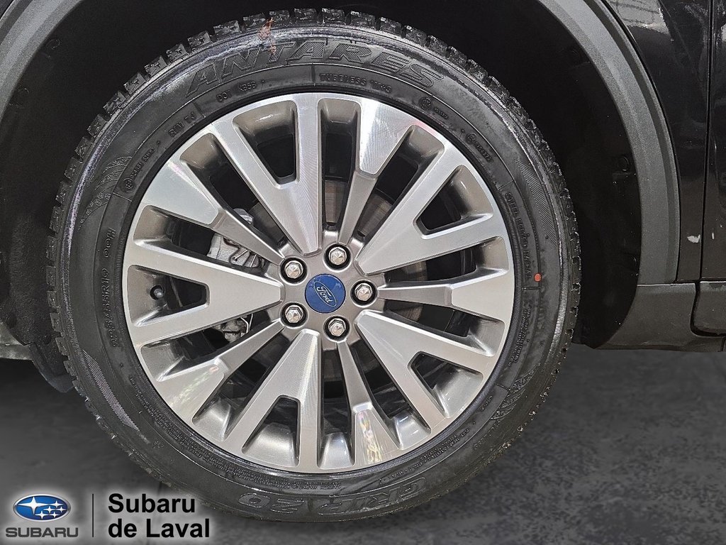 2022 Ford Escape Titanium in Laval, Quebec - 9 - w1024h768px
