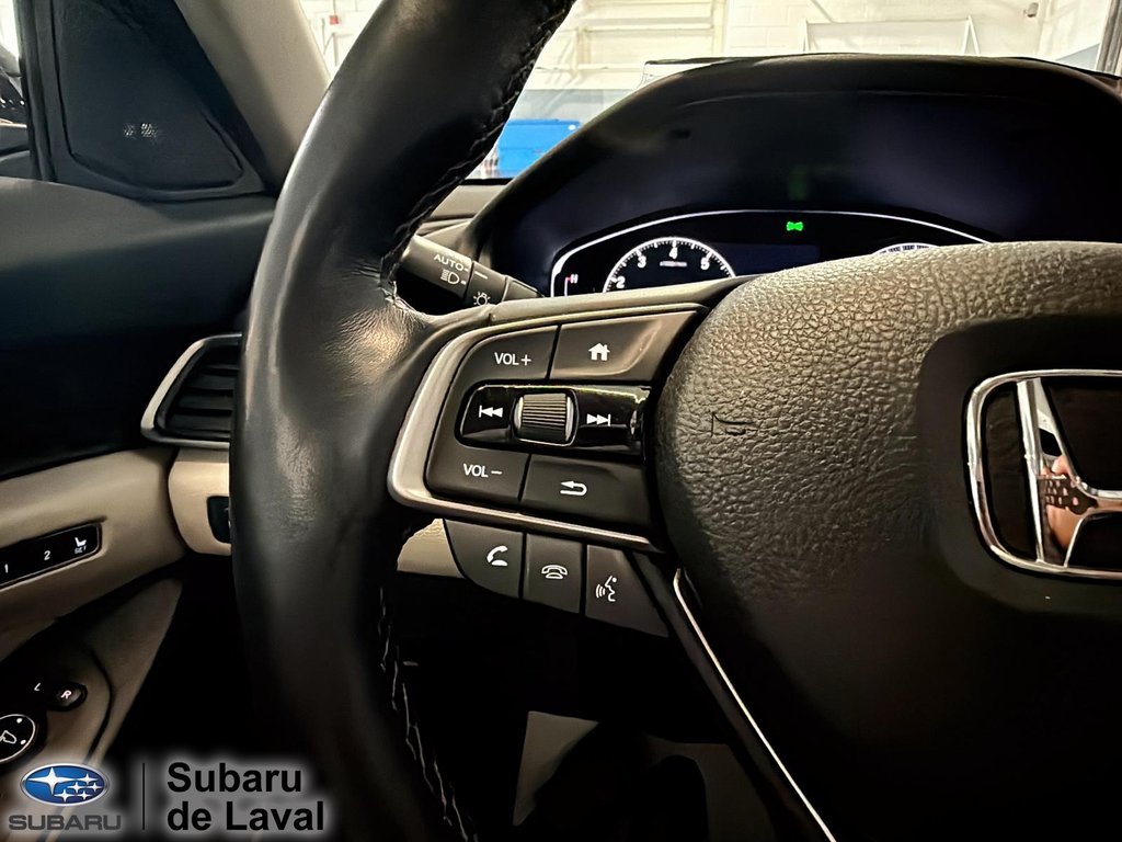 2019 Honda Accord Sedan Touring in Laval, Quebec - 18 - w1024h768px