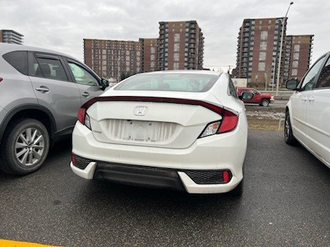 2016 Honda Civic Coupe LX in Laval, Quebec - 5 - w1024h768px