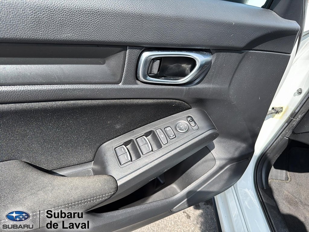 2022 Honda Civic Hatchback LX in Terrebonne, Quebec - 11 - w1024h768px