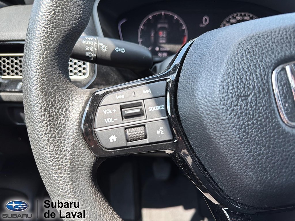 2022 Honda Civic Hatchback LX in Terrebonne, Quebec - 19 - w1024h768px