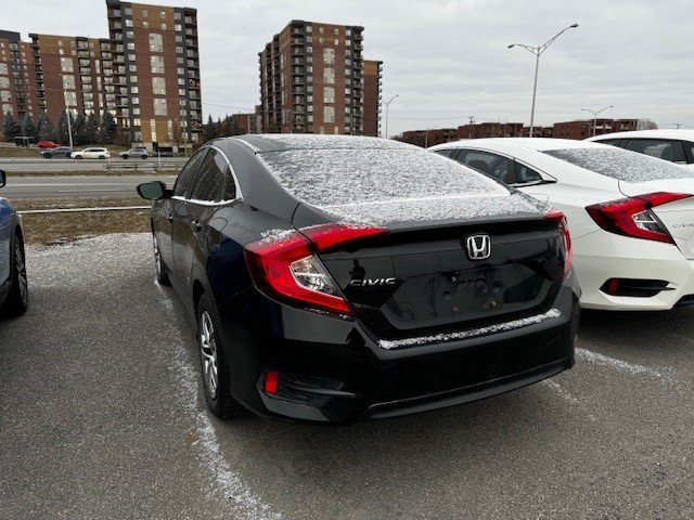 2016 Honda Civic Sedan LX in Laval, Quebec - 5 - w1024h768px