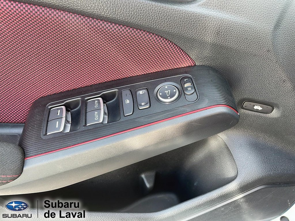 Honda Civic SI sedan SI 2022 à Terrebonne, Québec - 11 - w1024h768px