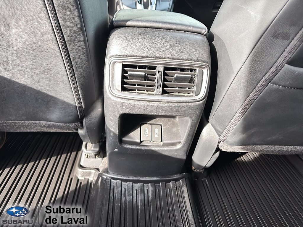 Honda CR-V Touring 2019 à Laval, Québec - 14 - w1024h768px