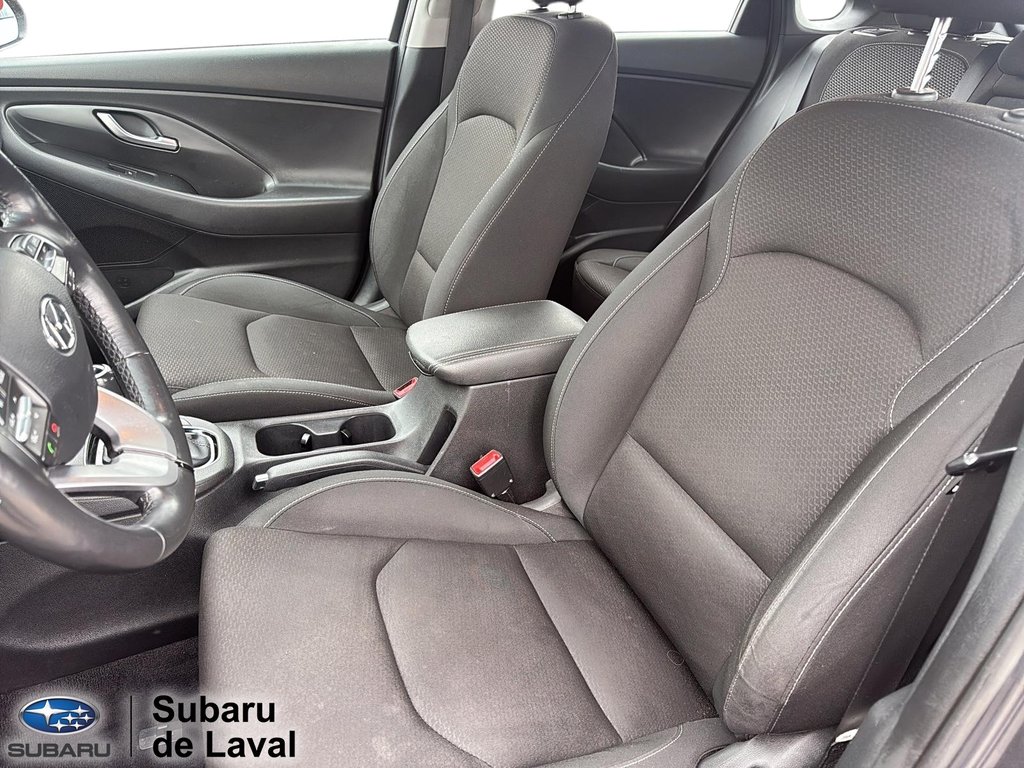 2018 Hyundai Elantra GT GL in Laval, Quebec - 9 - w1024h768px