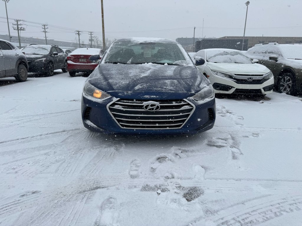 2017 Hyundai Elantra LE in Laval, Quebec - 3 - w1024h768px