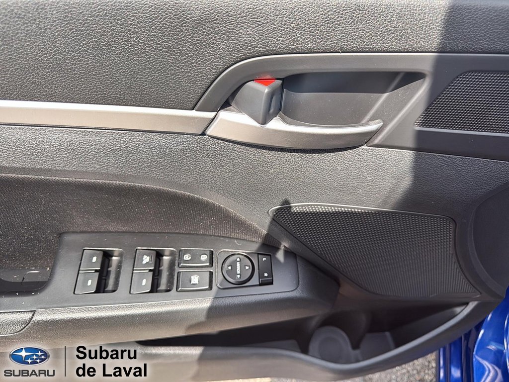 2020 Hyundai Elantra Preferred in Terrebonne, Quebec - 10 - w1024h768px
