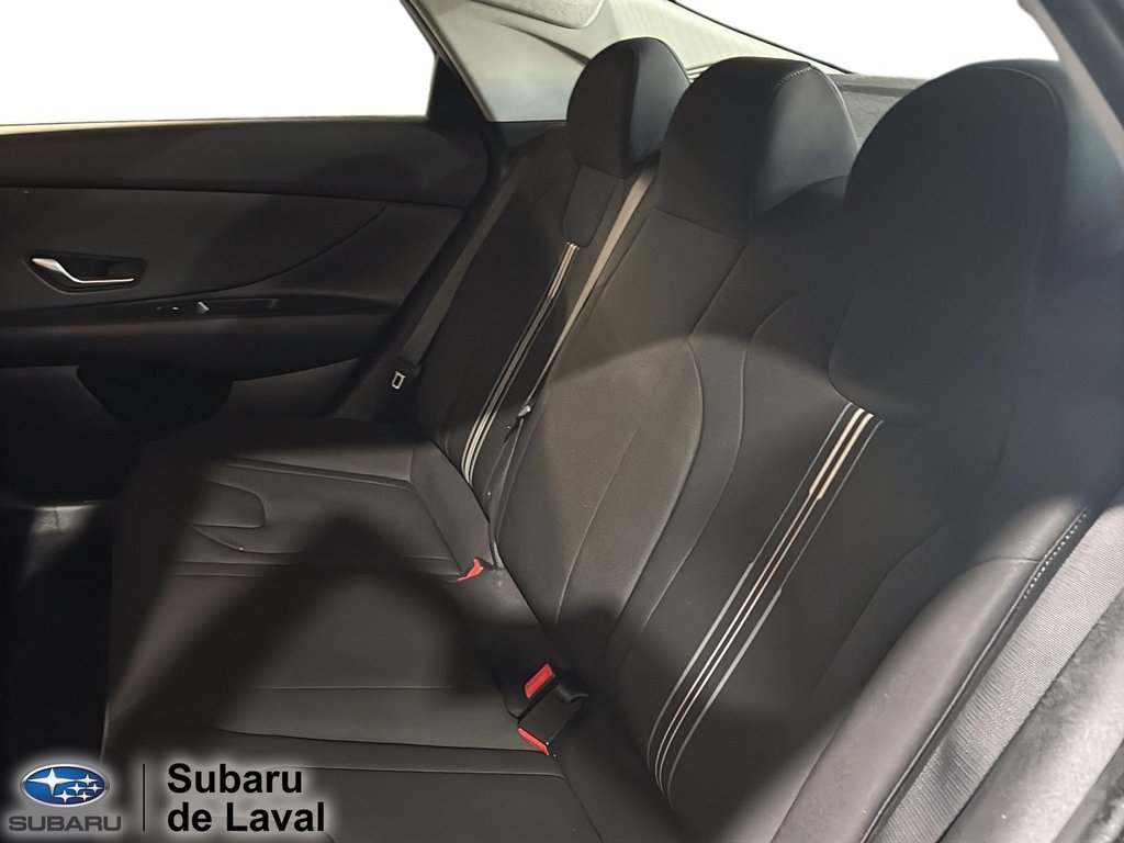 Hyundai Elantra Preferred 2022 à Laval, Québec - 12 - w1024h768px