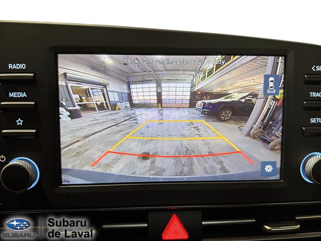 Hyundai Elantra Preferred 2022 à Laval, Québec - 17 - w1024h768px
