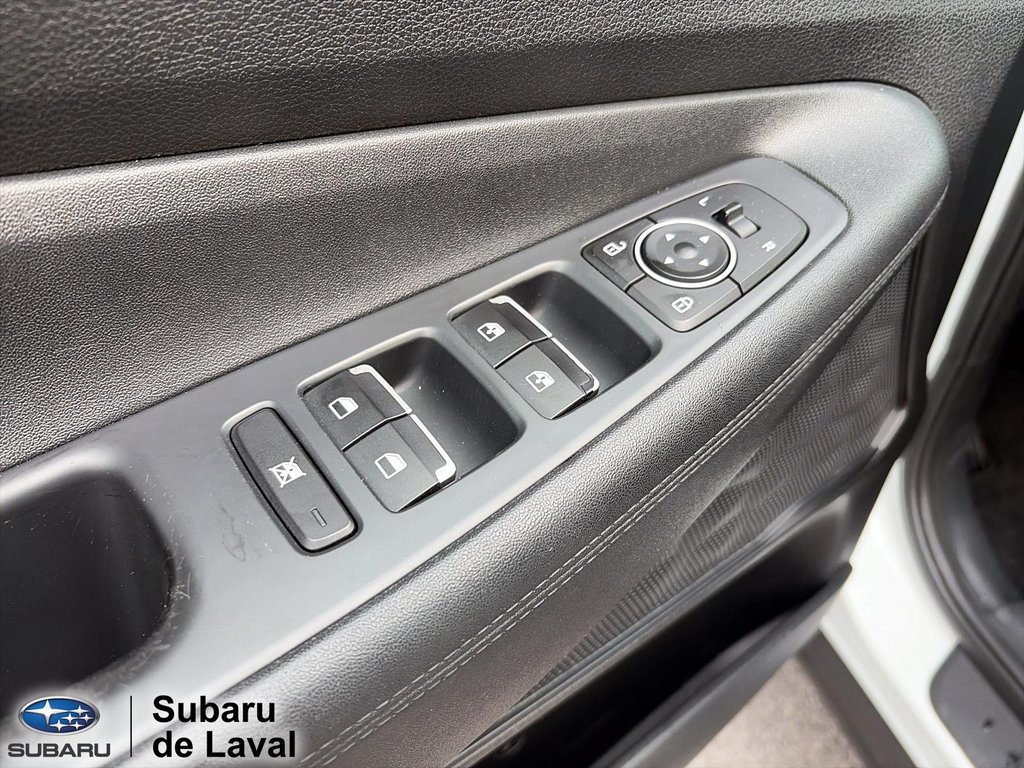 Hyundai Santa Fe Essential 2019 à Terrebonne, Québec - 11 - w1024h768px