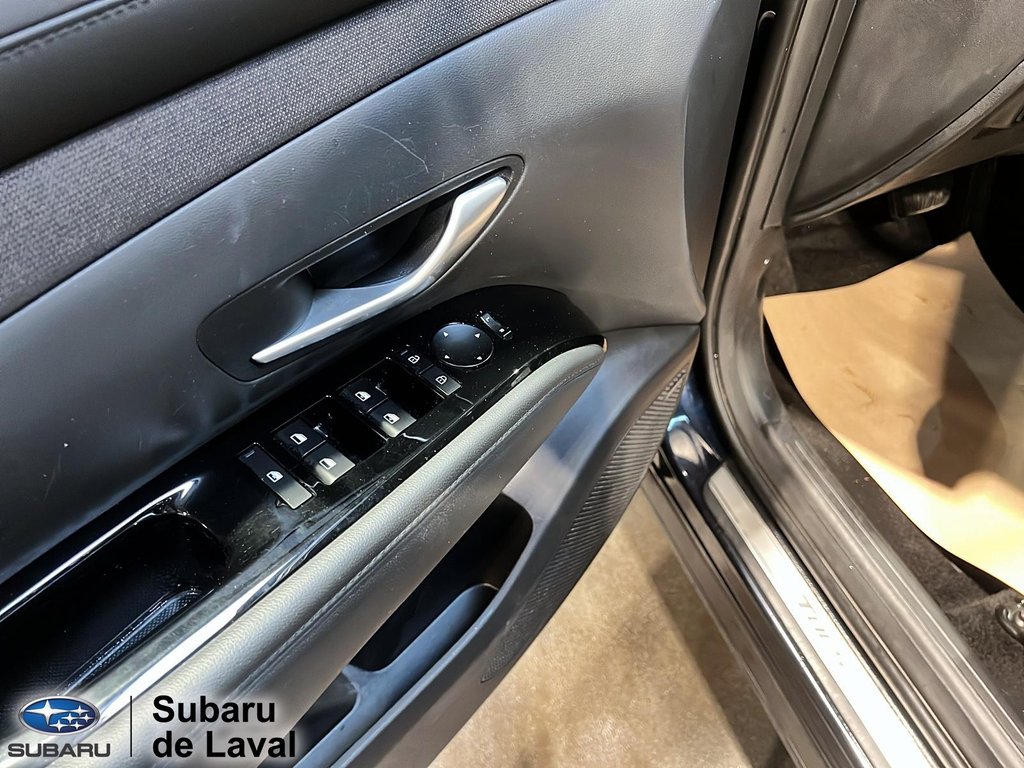 2025 Hyundai Tucson Hybrid Ultimate in Laval, Quebec - 11 - w1024h768px