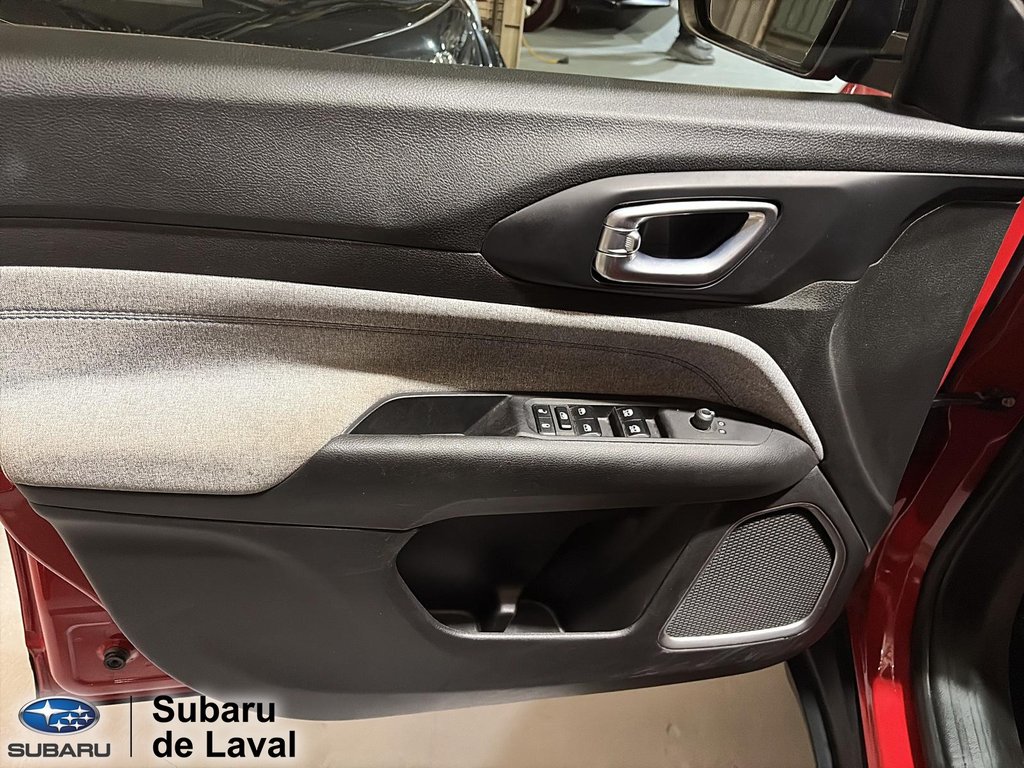 Jeep Compass Sport 2024 à Laval, Québec - 11 - w1024h768px
