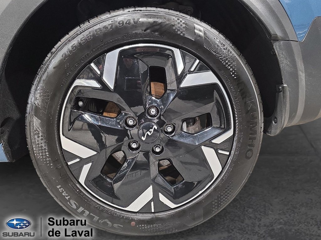 Kia Niro EV Premium + 2023 à Terrebonne, Québec - 9 - w1024h768px