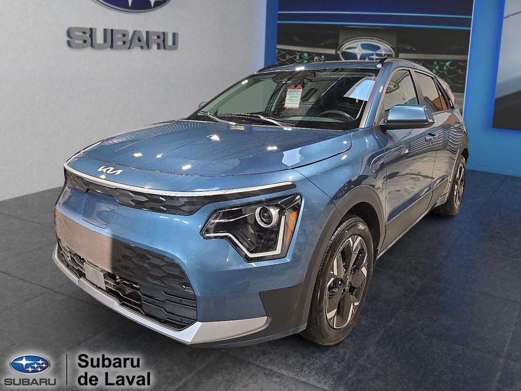Kia Niro EV Premium + 2023 à Terrebonne, Québec - 1 - w1024h768px