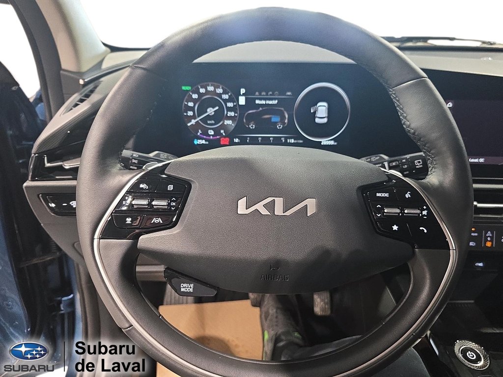 Kia Niro EV Premium + 2023 à Terrebonne, Québec - 21 - w1024h768px