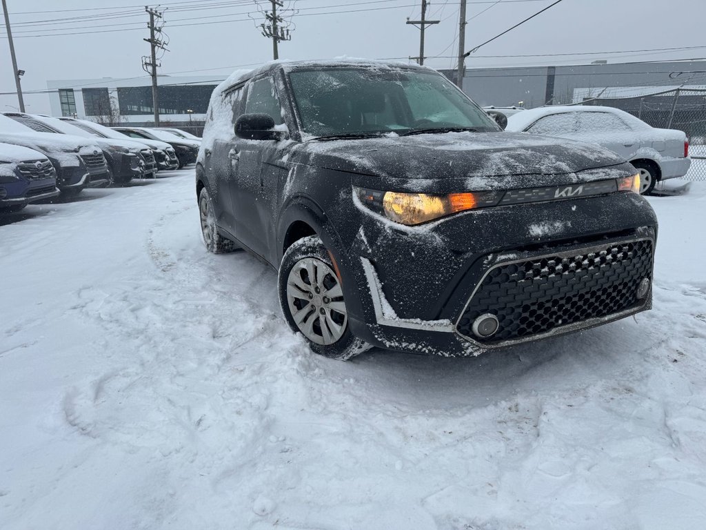 2024 Kia Soul LX in Laval, Quebec - 5 - w1024h768px