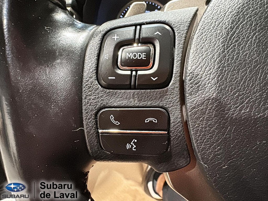 2017 Lexus IS 300 in Laval, Quebec - 22 - w1024h768px