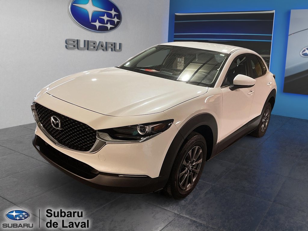 Mazda CX-30 GX 2023 à Laval, Québec - 2 - w1024h768px